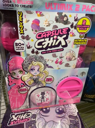 Capsule chix big store w